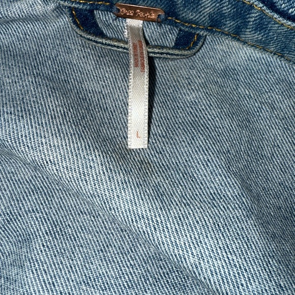 Free People Light Blue Denim Jacket NEVER WORN - Picture 7 of 10